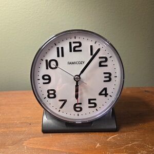 Alarm Clock - Analog - Silent